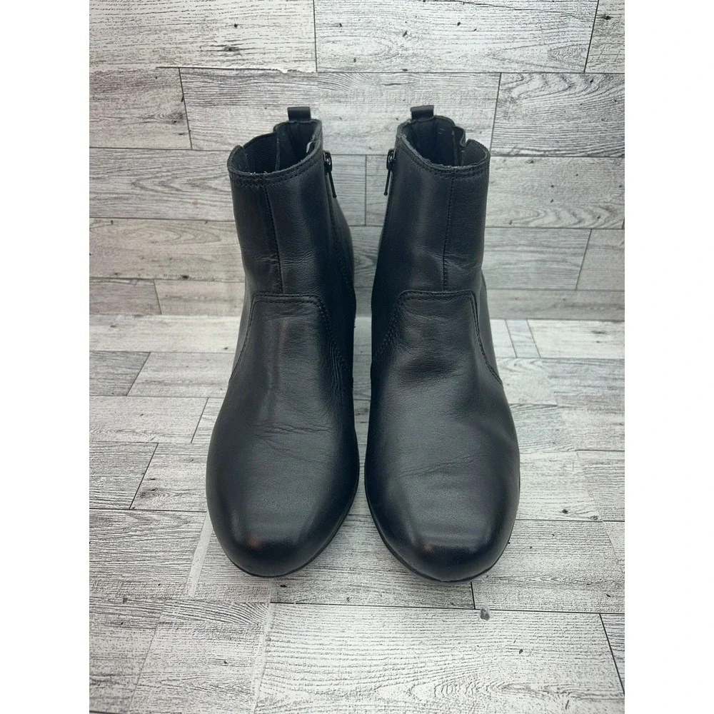 Clarks Boots Womens Size 11 Black Leather Wedge Ankle‎ Booties Side Zip Comfort